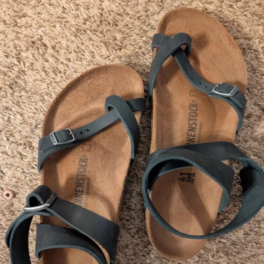 Birkenstock Women's Black Yara Sandals With Ankle Strap